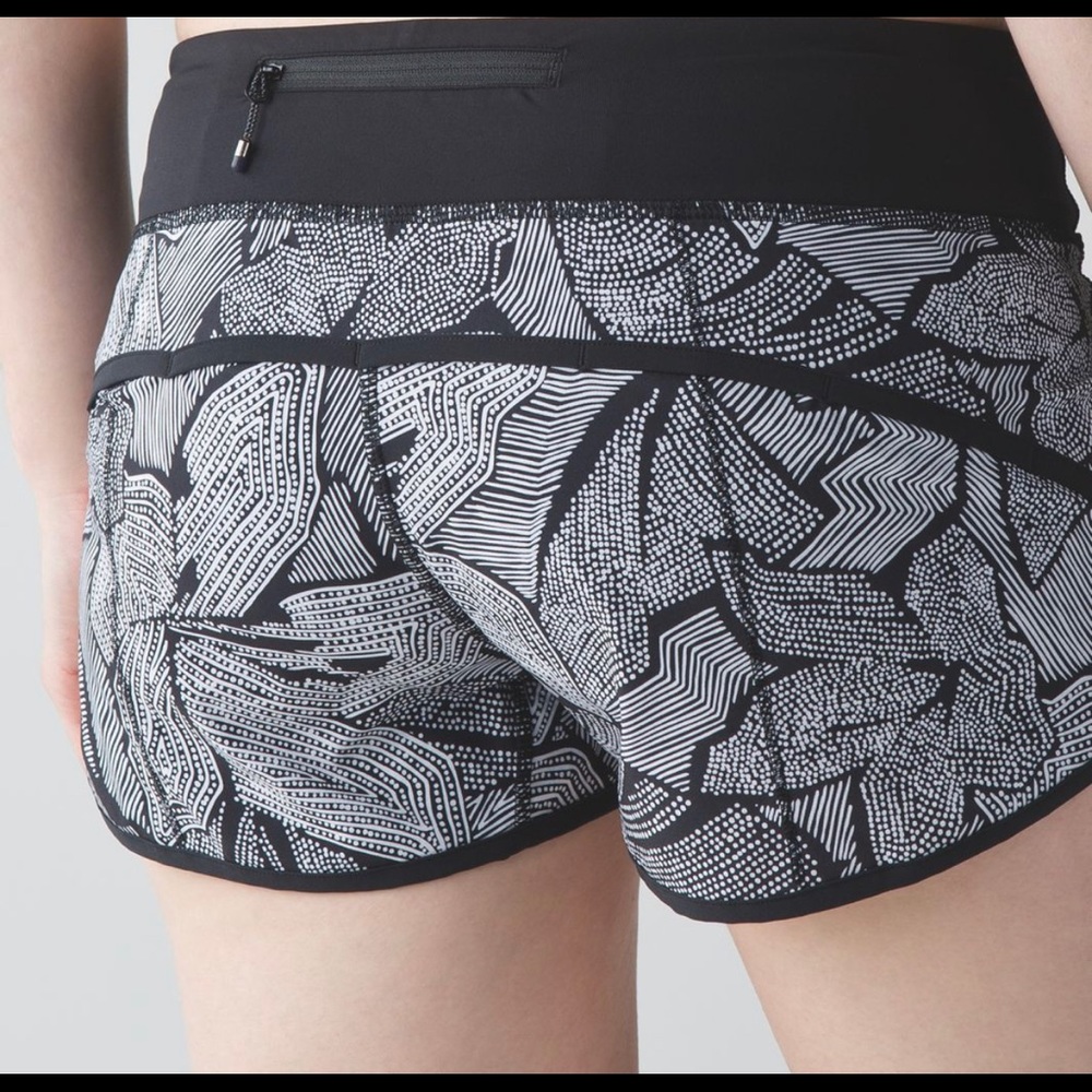 Lululemon Speed Short Dottie Tribe White Black